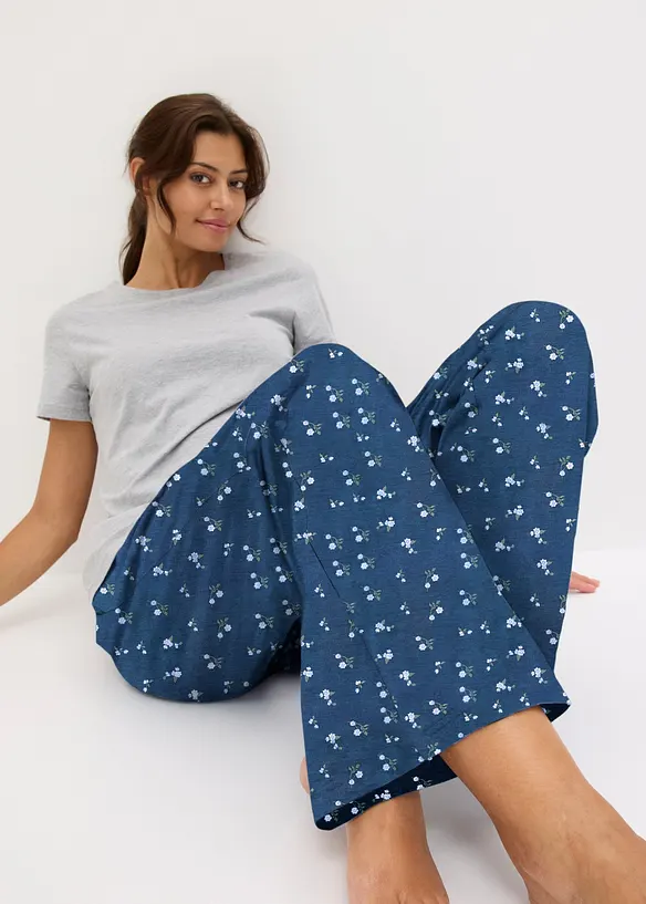 Pyjamas med figurn&auml;ra &ouml;verdel, kort&auml;rmad, bonprix