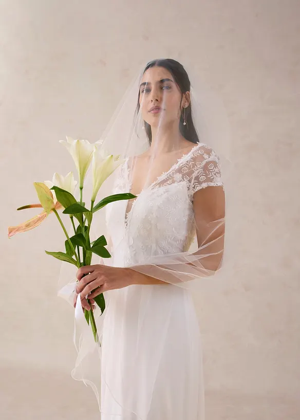 Brudkl&auml;nning med spets, bonprix