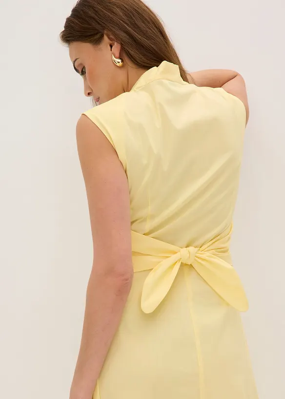 Kl&auml;nning med knytdetalj, bonprix