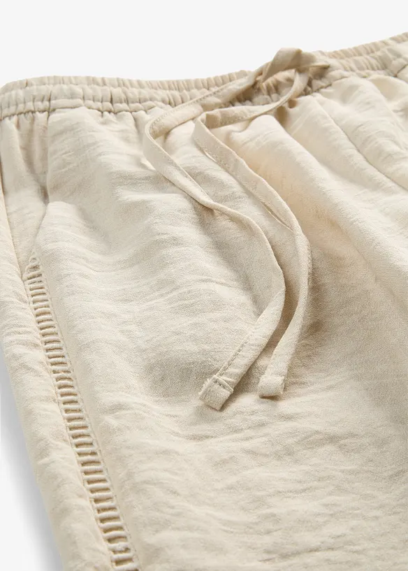 Shorts av viskosmix, med res&aring;rmidja, bonprix