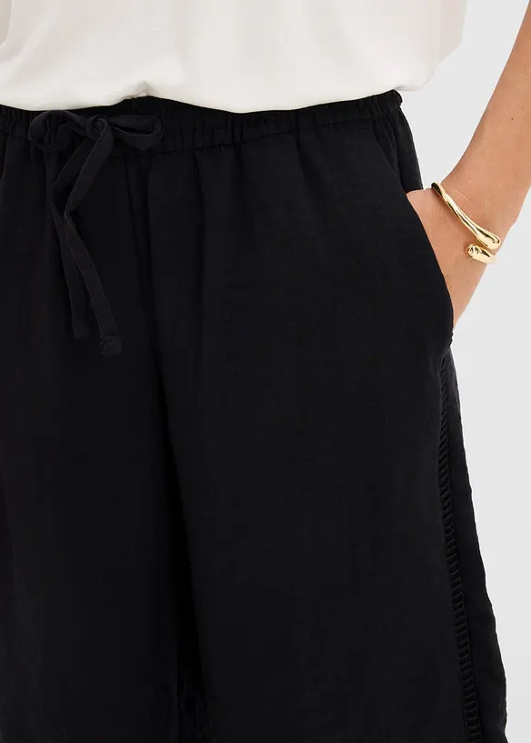 Shorts av viskosmix, med res&aring;rmidja, bonprix