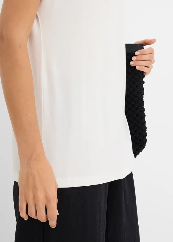 Topp med h&aring;lbroderi p&aring; axlarna, bonprix