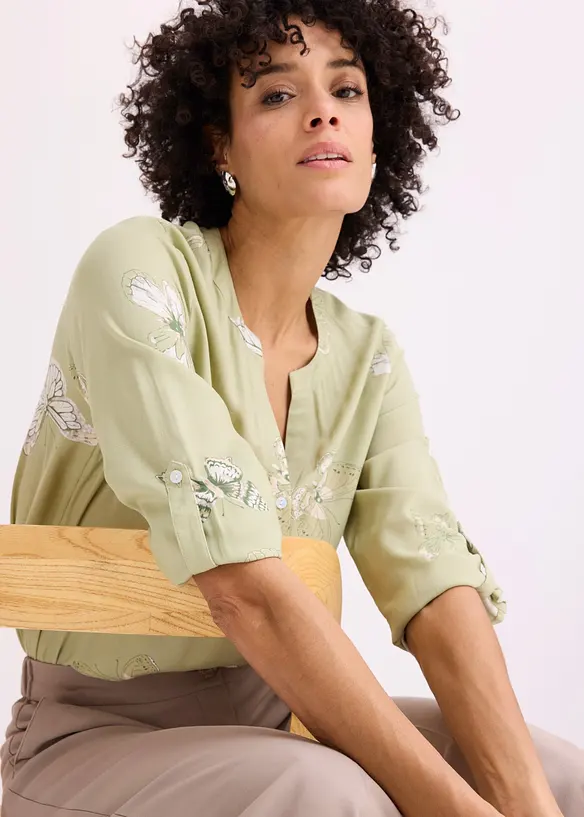 M&ouml;nstrad viskosblus, bonprix