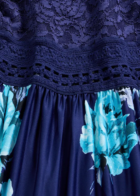 Blomm&ouml;nstrad maxikl&auml;nning med spets, bonprix