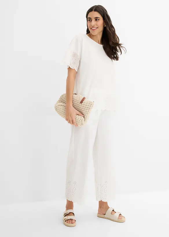 Topp med broderie anglaise, bonprix