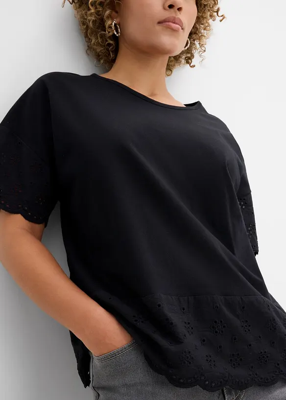 Topp med broderie anglaise, bonprix