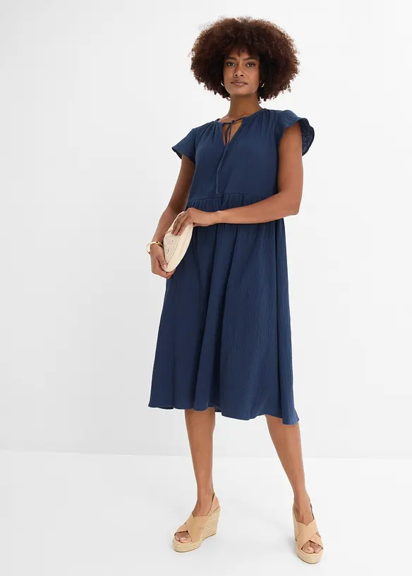 Kl&auml;nning av mjuk muslin, bonprix