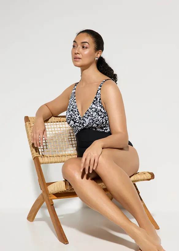 Baddr&auml;kt med l&auml;tt formande effekt och omlottlook, bonprix