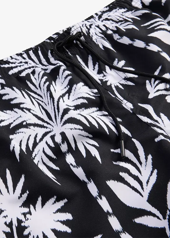 Badshorts med fickor i sidan, bonprix