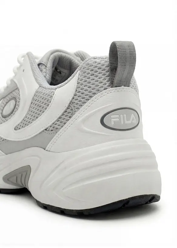 Chunky sneakers fr&aring;n Fila med l&auml;tt sula, FILA