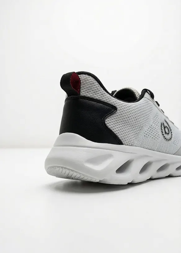 Sneakers med l&auml;tt sula fr&aring;n Bugatti, Bugatti