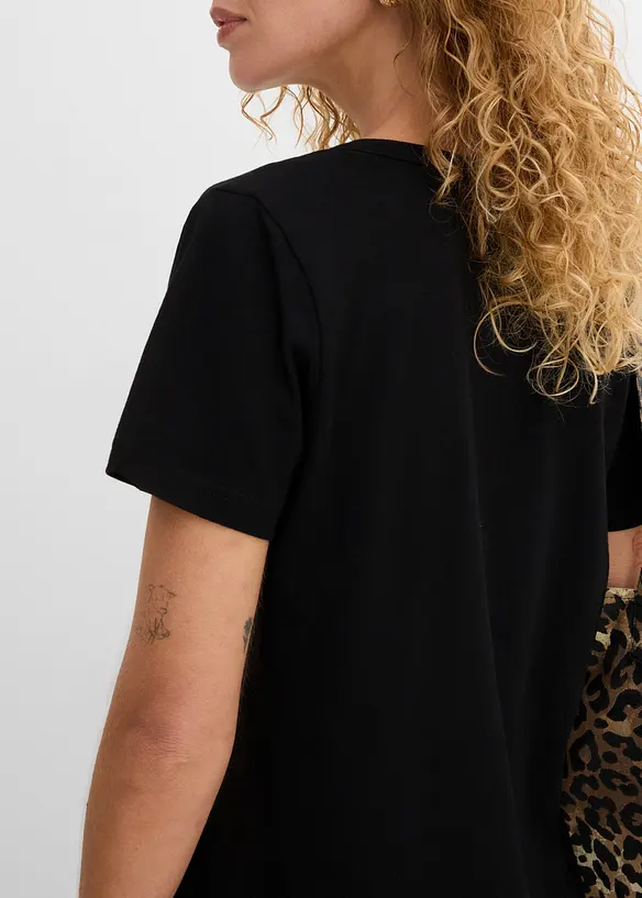 Topp med snygg halsringning, bonprix