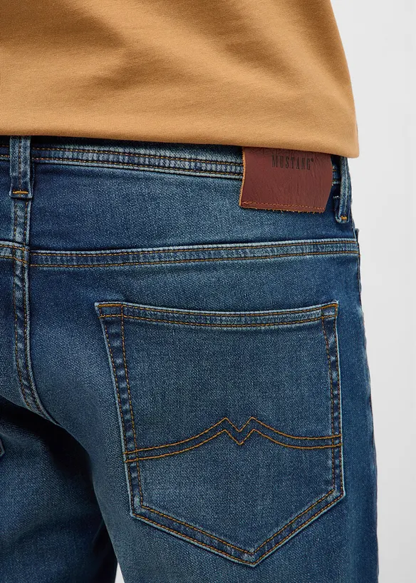 Chicago jeansshorts med stretch fr&aring;n Mustang, Slim Fit, bonprix