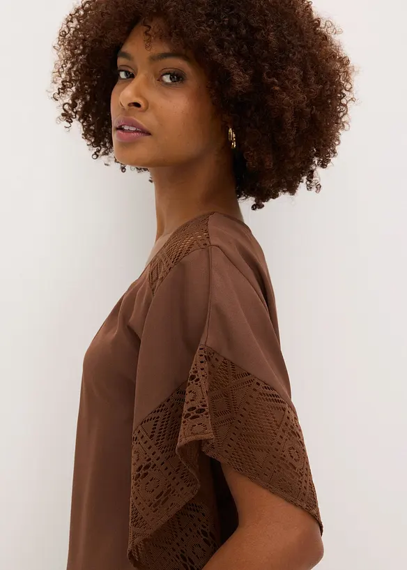 Blustunika med applikationer, bonprix