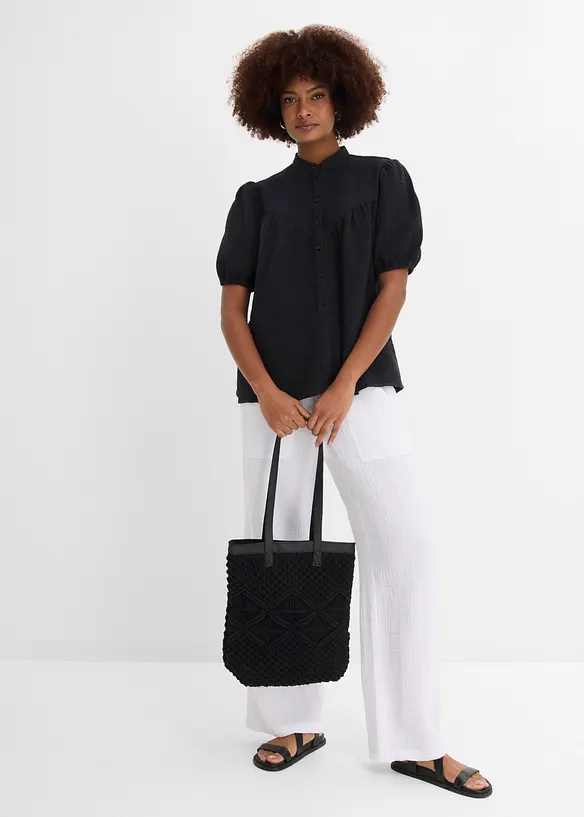 Kort&auml;rmad blus i luftig muslin, bonprix