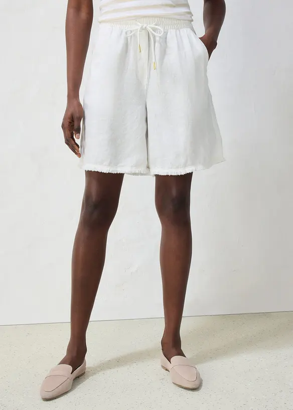 Shorts av rent linne, bonprix
