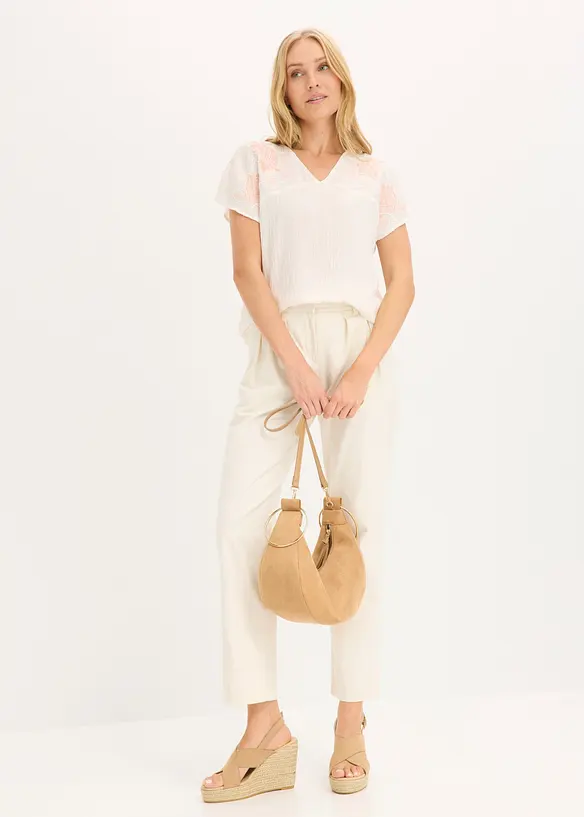 Blus med blombroderi, bonprix