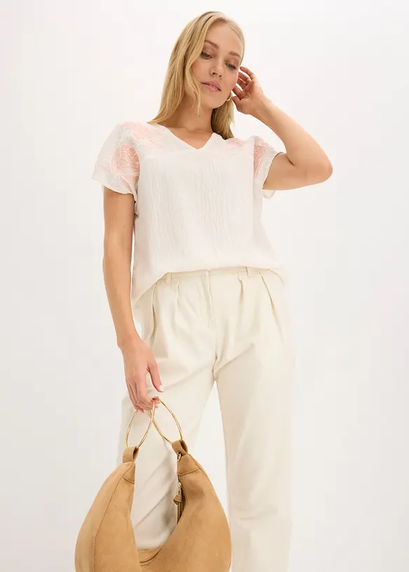 Blus med blombroderi, bonprix