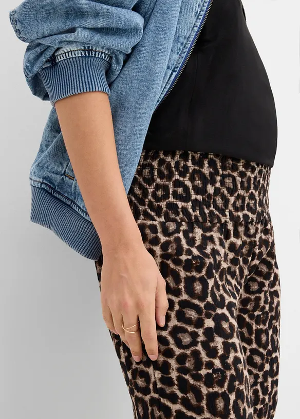 Mammashorts av muslin, bonprix