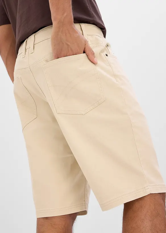 Stretchiga bermudas, klassisk passform, bonprix