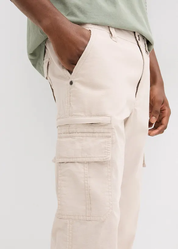 L&aring;nga cargoshorts av ren bomull, normal passform, bonprix