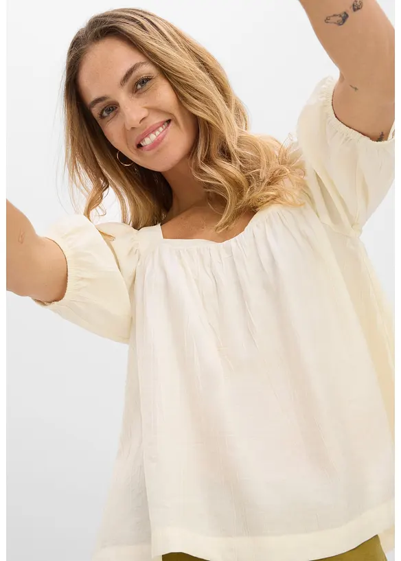 Blus av krinklat material med struktur, bonprix
