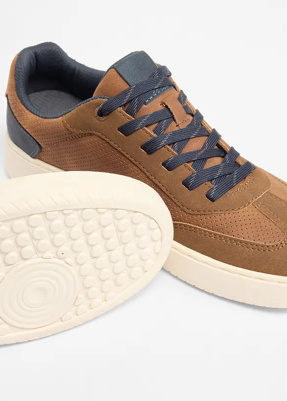 Sneakers fr&aring;n Bugatti, Bugatti