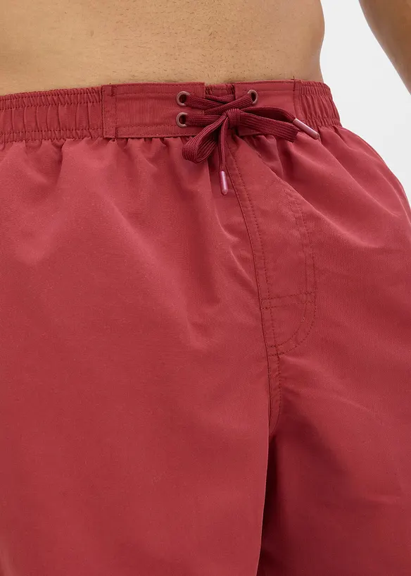 Badshorts med fickor i sidan, bonprix