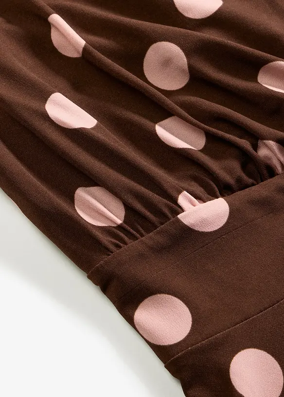 Prickig trik&aring;kl&auml;nning, bonprix