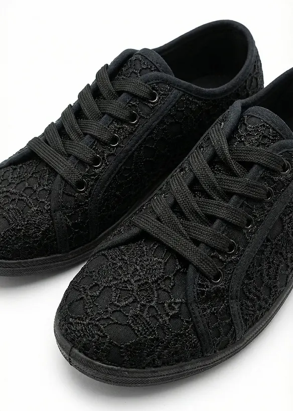 Sneakers med spets, bonprix