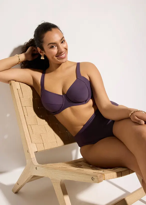 Minimizer-bikini och bikinibyxa med h&ouml;g midja och l&auml;tt formande effekt (2 delar), bonprix
