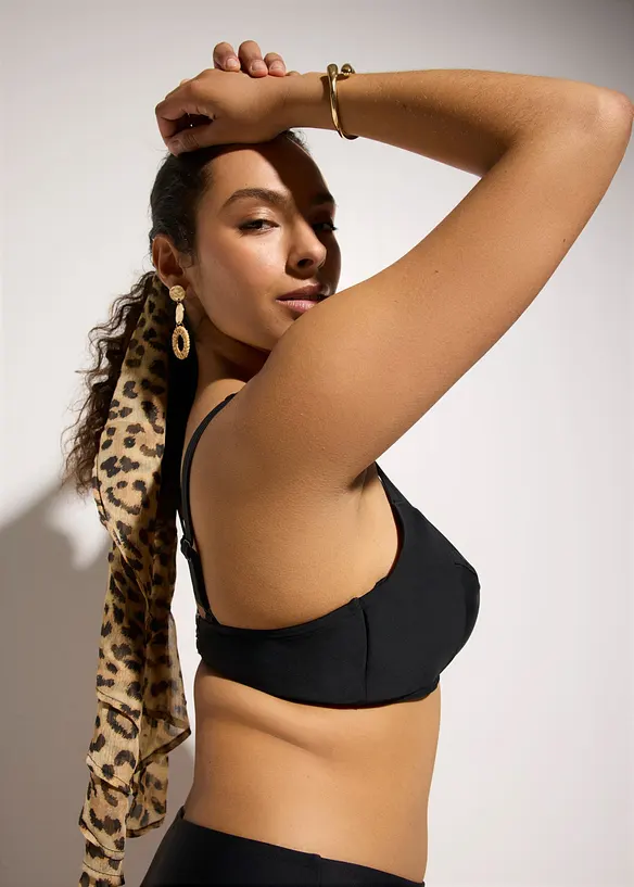 Minimizer-bikini och bikinibyxa med h&ouml;g midja och l&auml;tt formande effekt (2 delar), bonprix