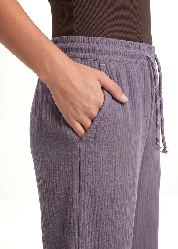 Palazzobyxa i luftig muslin, bonprix