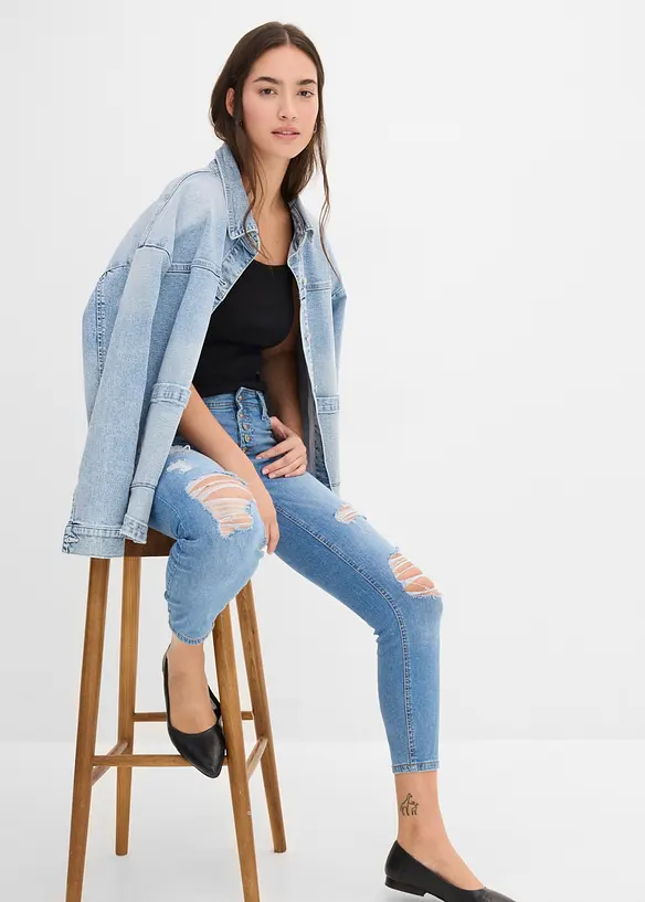 Korta stupr&ouml;rsjeans med destroyed-look, bonprix