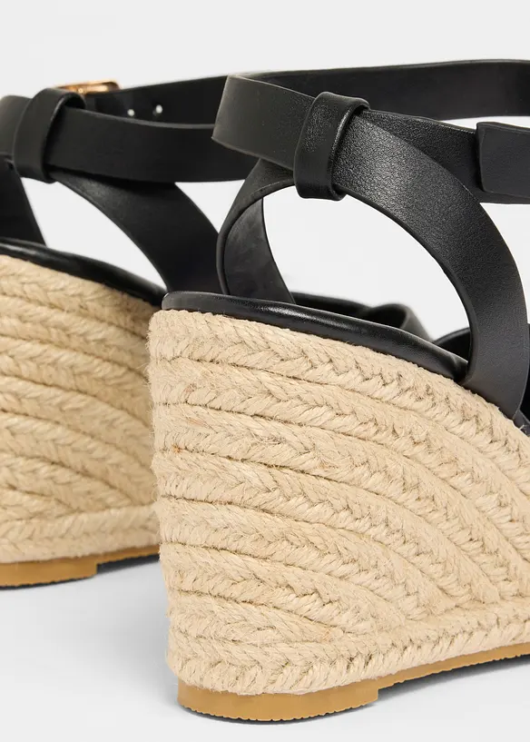 Sandalett med kilklack i baststil, bonprix