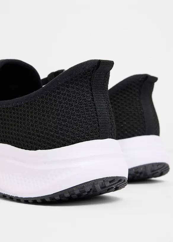 Bekv&auml;ma sneakers i mjukt material, bonprix