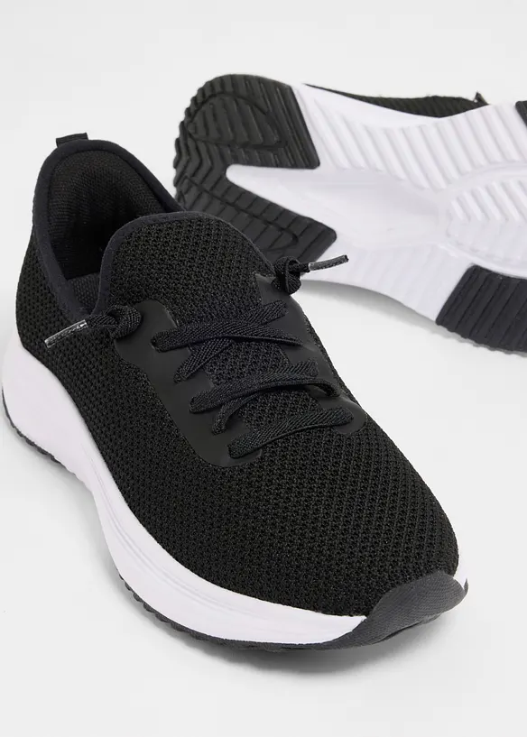 Bekv&auml;ma sneakers i mjukt material, bonprix