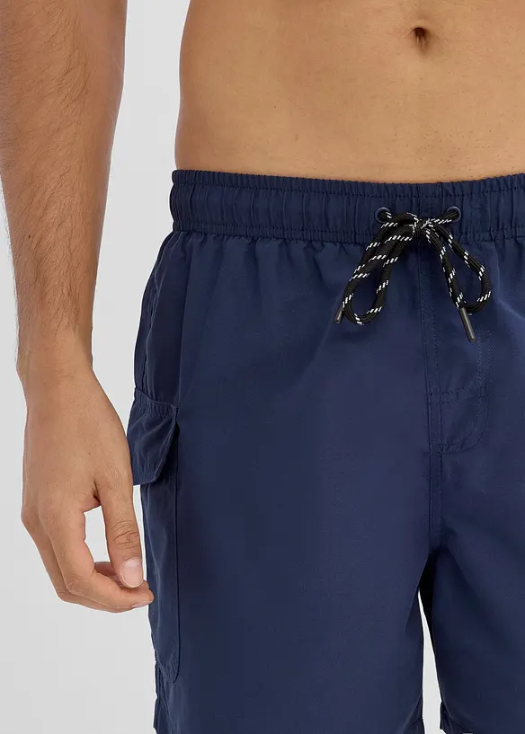 Badshorts med cargoficka, bonprix