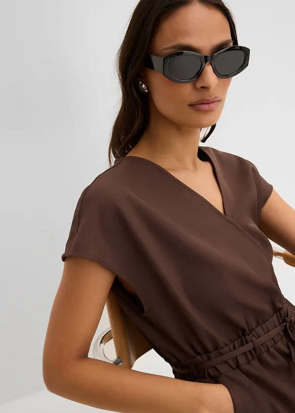 Jumpsuit med korta &auml;rmar, bonprix