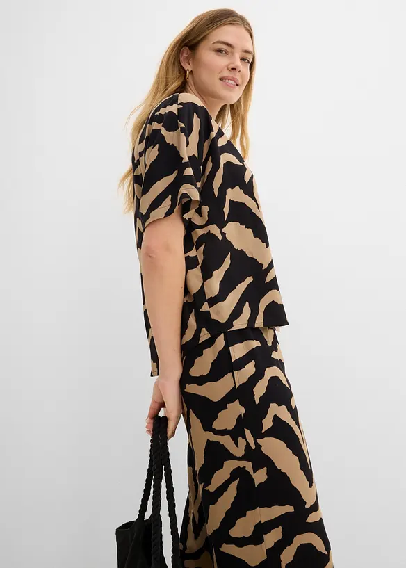 Kort&auml;rmad blus av mjuk viskosmix, bonprix