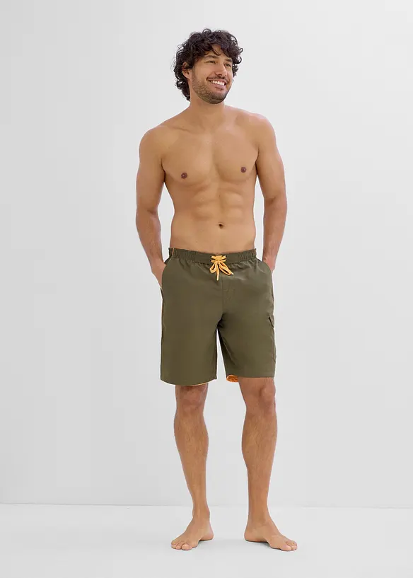 Badshorts med ficka p&aring; sidan, bonprix
