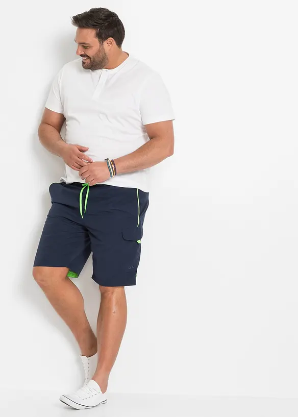Badshorts med ficka p&aring; sidan, bonprix