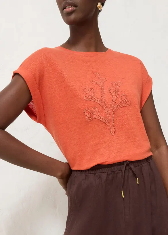 Tunn T-shirt i linne med broderi, bonprix