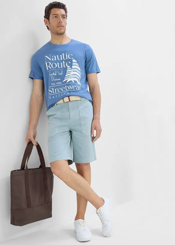 Stretchiga shorts, normal passform, bonprix