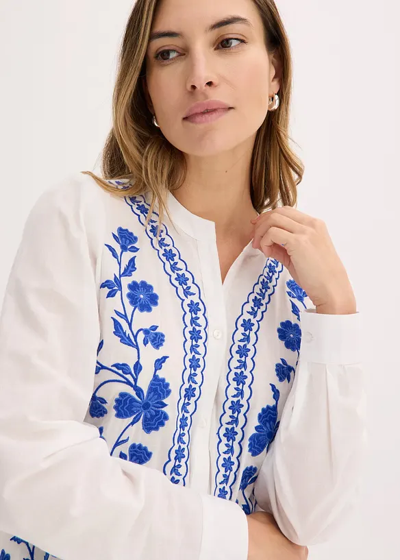 Blus av bomull med broderi, bonprix