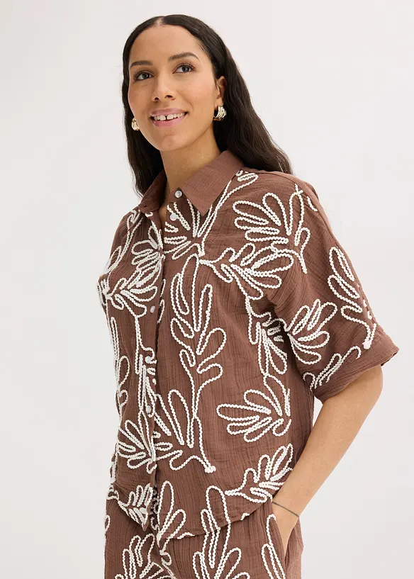 Blus i bomull med broderi, bonprix