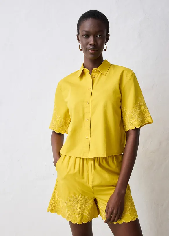 Kort skjortblus med sidenandel, bonprix