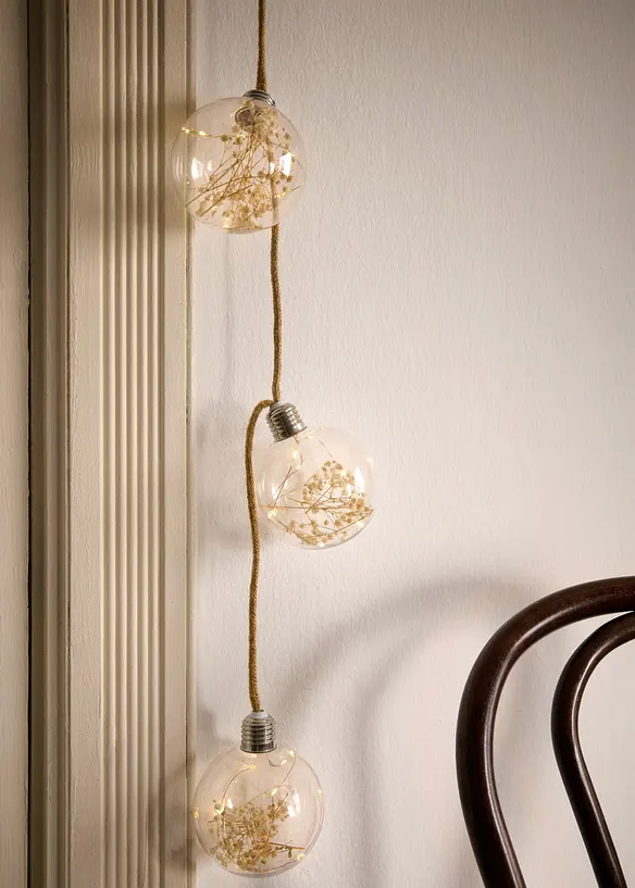 LED-ljusslinga med 8 bollar med torkade blommor, bonprix