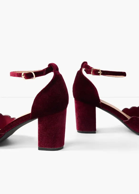 Pumps med remmar och blockklack, bonprix