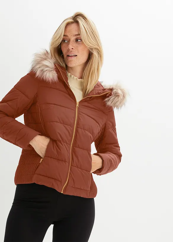 Tunn t&auml;ckjacka i &aring;tervunnen polyester, bonprix